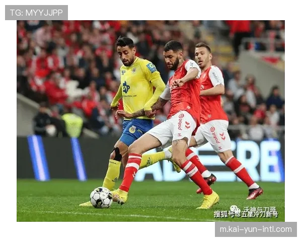 低位防守与协防补位尺度 杜伦迪亚巴特冲突源于犯规过激